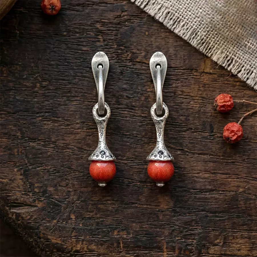 Серьги с кораллом
