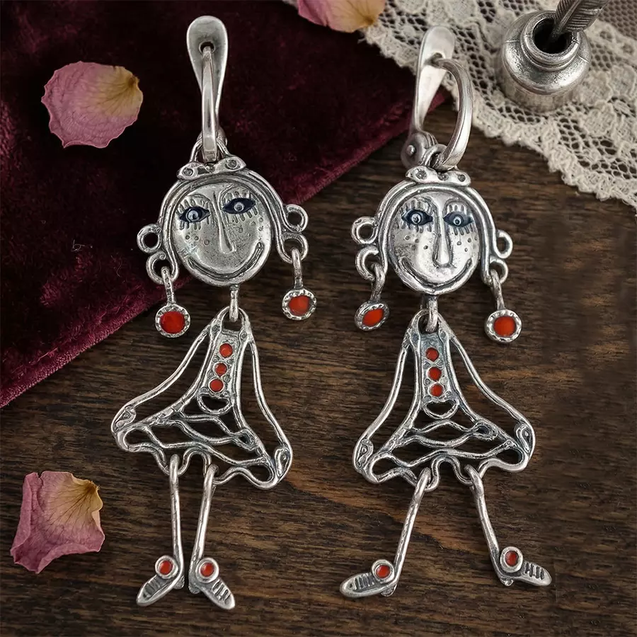Серьги Девчонки
