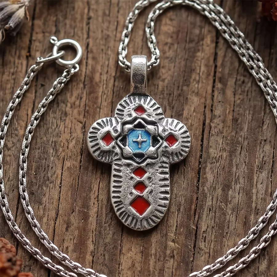 Крест из серебра